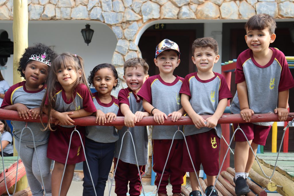 Alunos do Centro Educacional Universo da Criança